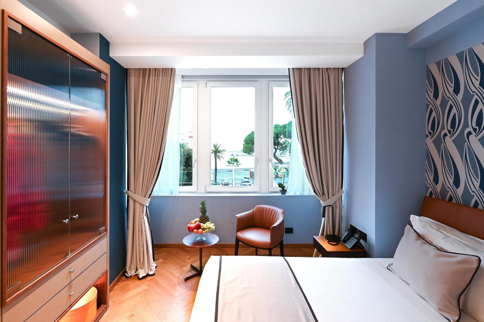 Deluxe Double or Twin Room Sea View,1742604254:JPEG